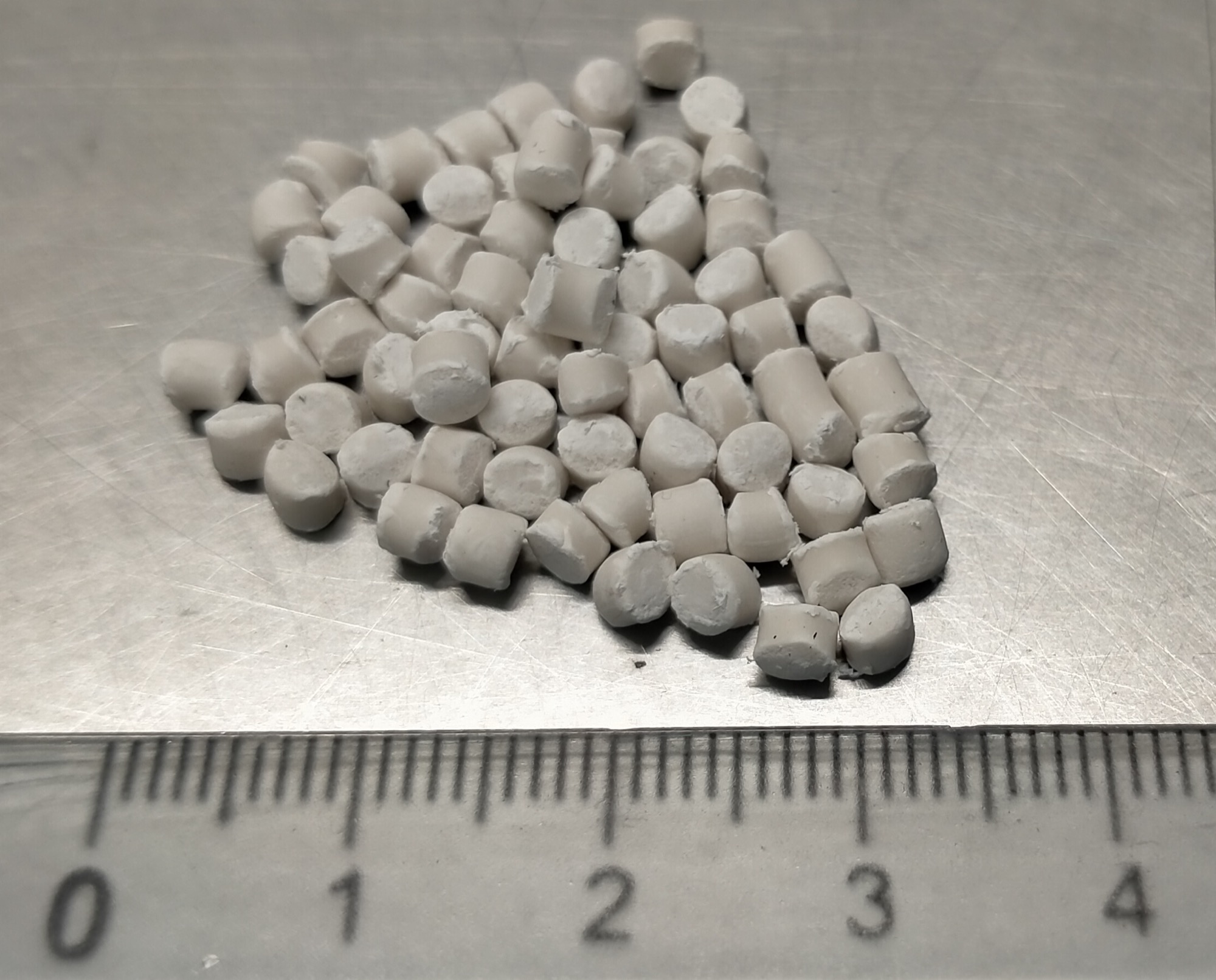 Calcium carbonate filler masterbatch pellets supplied by Alfa Poly Chem